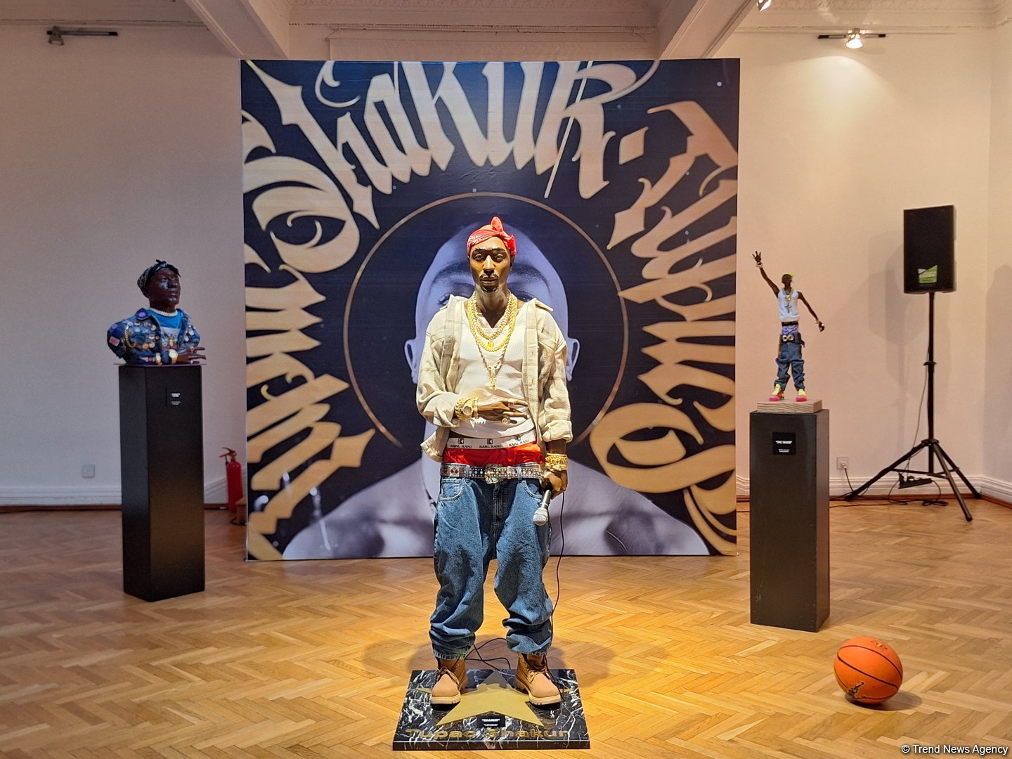 Игра в нарды, "палатка тою" и мейхана… - как удивляет художник Пярвиз Абасов (ФОТО)