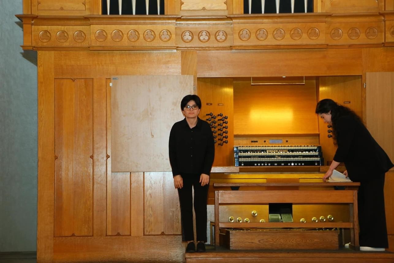 Время словно замирало... Волшебные звуки органа в Баку (ФОТО)