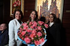 Мелодии огня Милены Набиевой –  красочный и теплый вечер с друзьями (ФОТО)