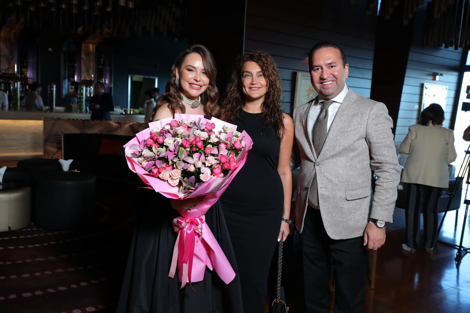 Мелодии огня Милены Набиевой –  красочный и теплый вечер с друзьями (ФОТО)