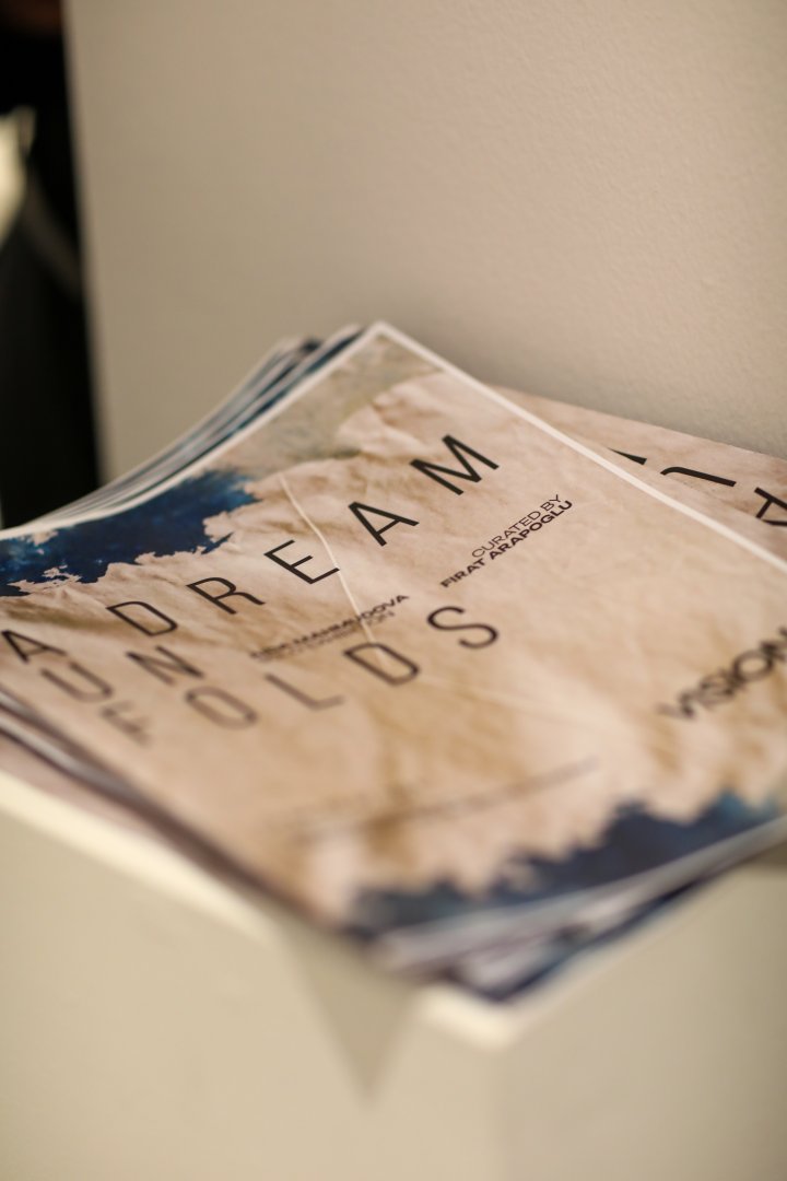 Персональная выставка Аиды Махмудовой "A Dream Unfolds" проходит на VISION ART PLATFORM! (ФОТО)