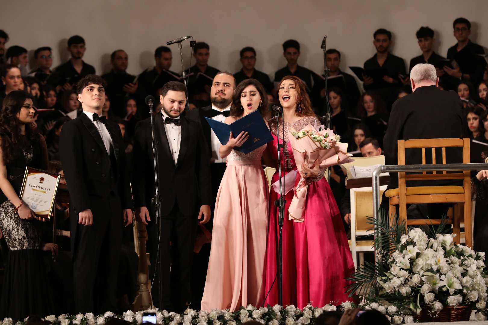 В Баку состоялся концерт "Молодые оперные звезды" в рамках  Международного  фестиваля Фидан Гаджиевой (ФОТО)
