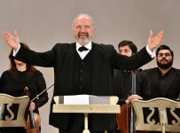 Дивный мир музыки - концерт Мурада Адыгезалзаде и Дмитрия Ситковецкого в Баку (ФОТО)