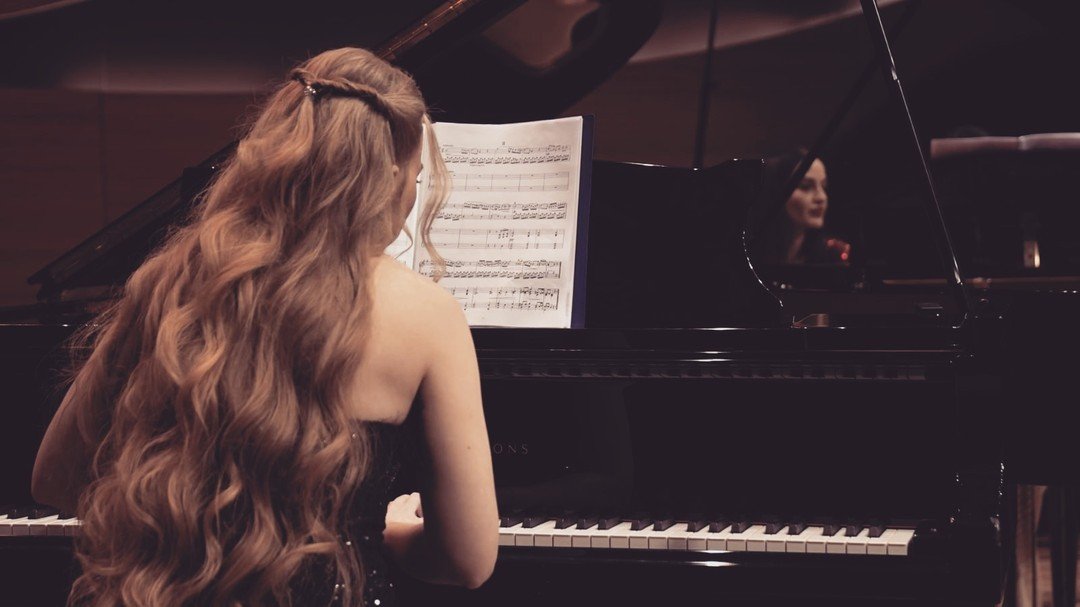 Весенняя гармония в Баку – тонкость женского вкуса (ФОТО)