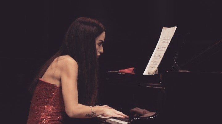 Весенняя гармония в Баку – тонкость женского вкуса (ФОТО)