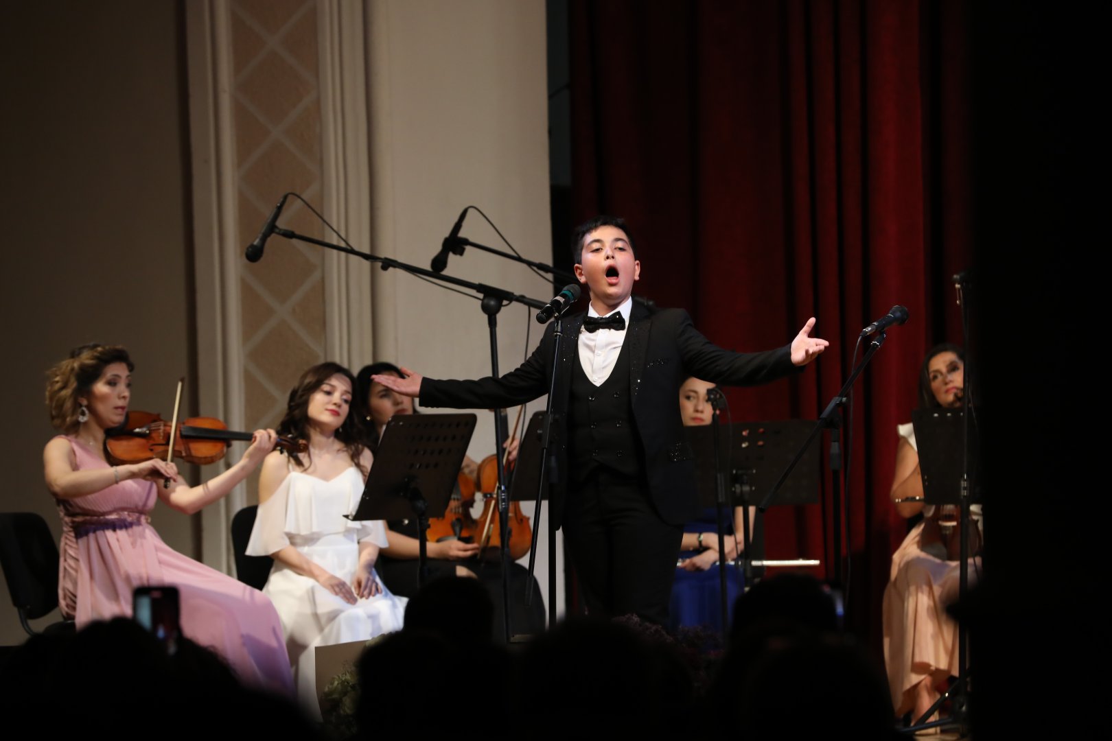 Концерт "Юные таланты" прошел в рамках Международного оперного фестиваля Фидан Гаджиевой (ФОТО)