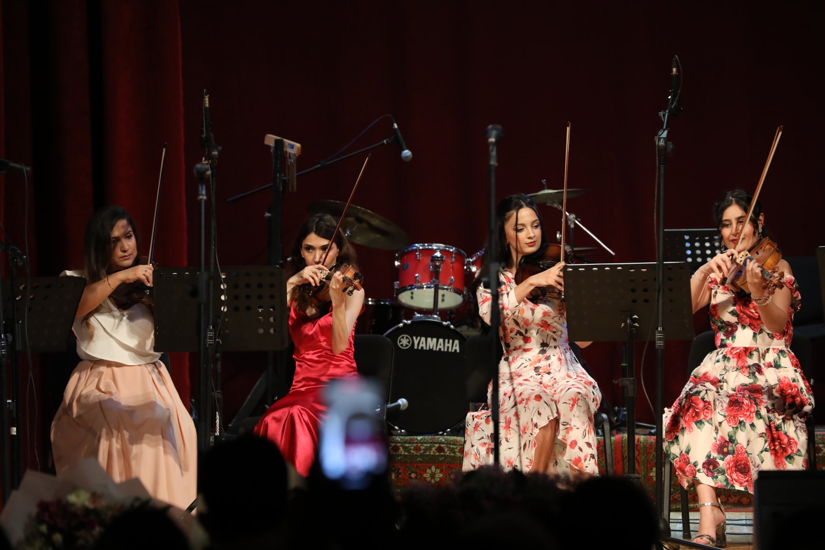 Концерт "Юные таланты" прошел в рамках Международного оперного фестиваля Фидан Гаджиевой (ФОТО)