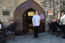 Российские актеры восхищены прогулкой по старинной части Баку – Ичери шехер  (ФОТО)