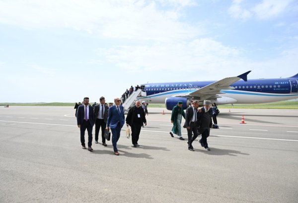 В рамках VI Всемирного форума по межкультурному диалогу началась поездка религиозных деятелей в Карабах