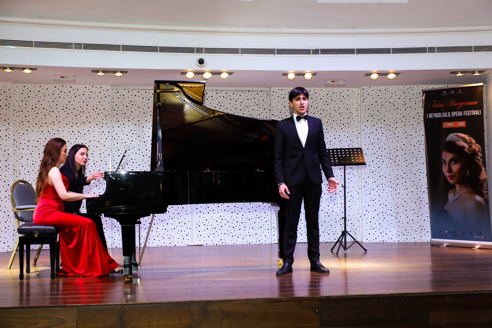 Вечер классической музыки в Баку с зарубежными звездами оперного искусства (ФОТО)