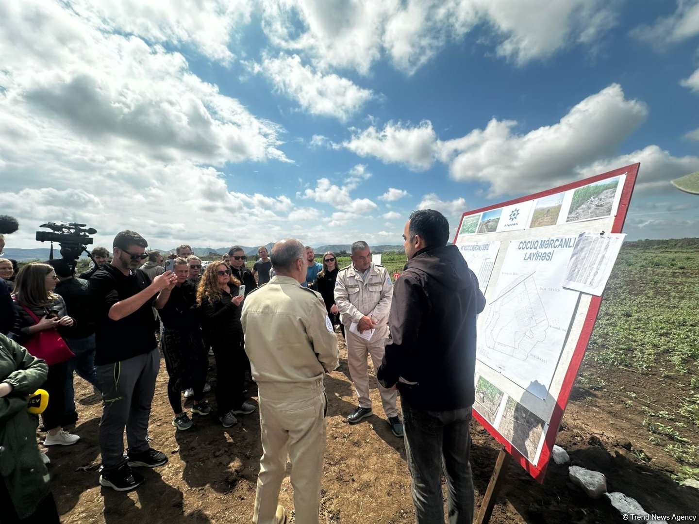 Международные путешественники посетили Джоджуг Марджанлы (ФОТО)