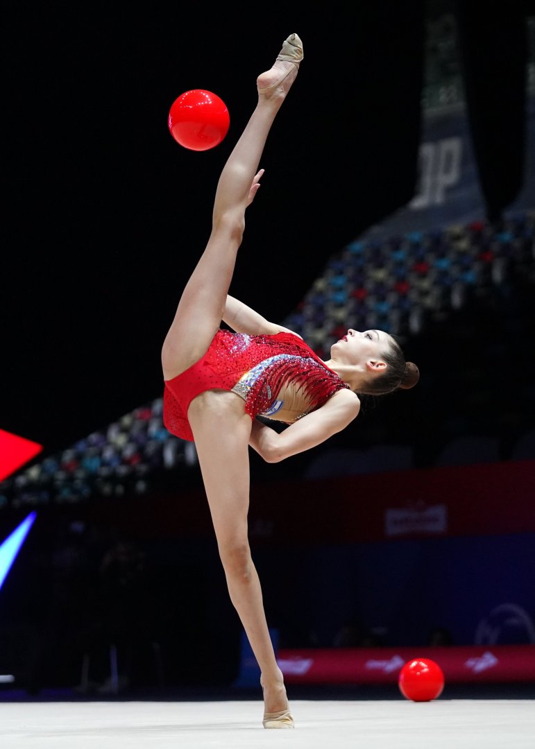 Заключительный день Кубка Европы в Баку: азербайджанские гимнастки вступают в борьбу в финалах (ФОТО)