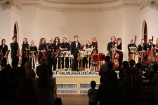 В Баку наступило сразу восемь времен года – любовь и страсть  (ФОТО)