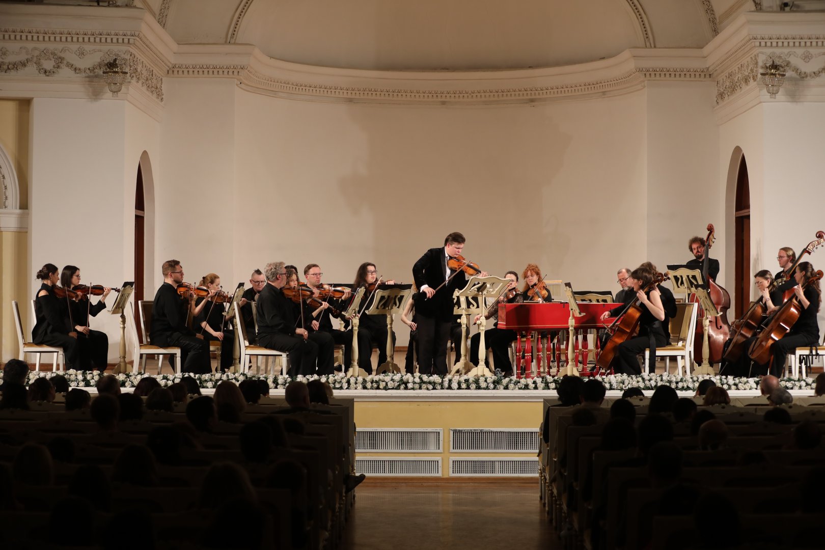 В Баку наступило сразу восемь времен года – любовь и страсть  (ФОТО)