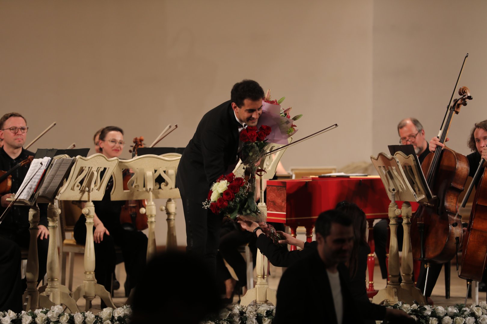 В Баку наступило сразу восемь времен года – любовь и страсть  (ФОТО)