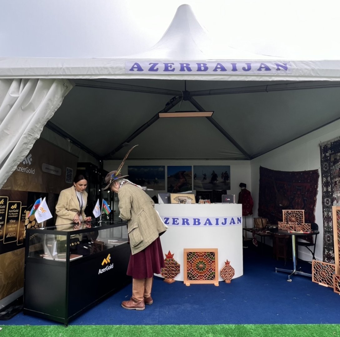 Коллекции золотых монет ЗАО «AzerGold» представлены в Соединенном Королевстве (ФОТО)