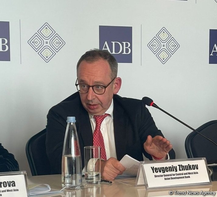 АБР обсуждает с Азербайджаном дальнейшие возможности инвестирования в проекты солнечной энергетики - Евгений Жуков