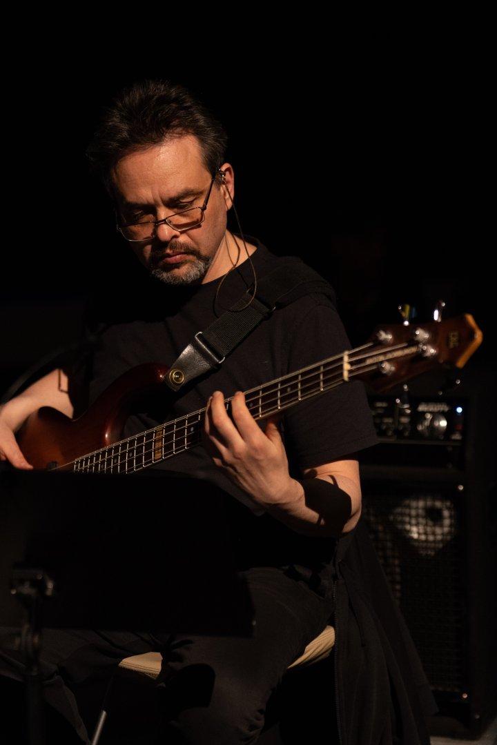 Потрясающий первый концерт Эльчина Азизова в Баку - море позитива, цветов и душевной атмосферы (ФОТО)