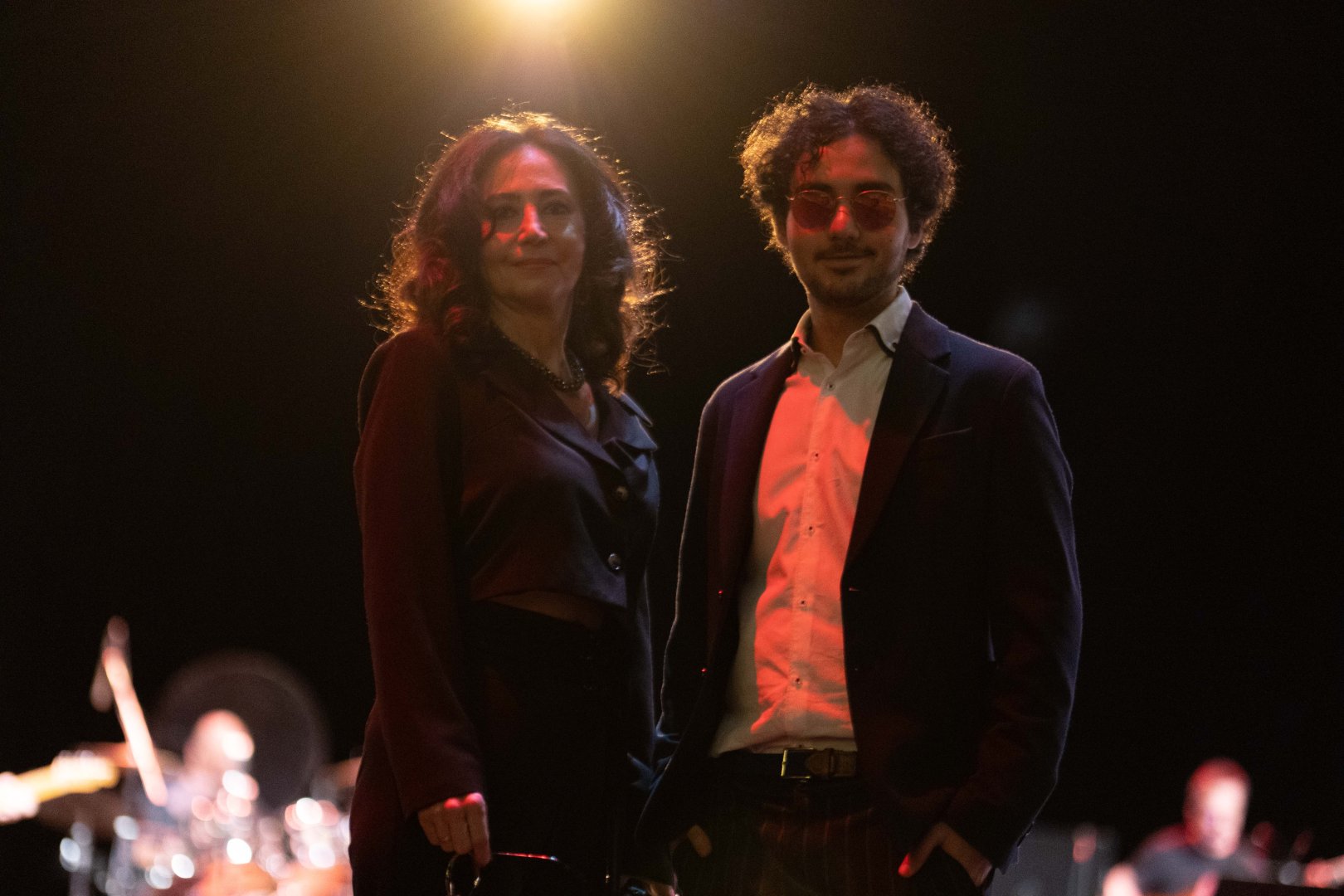 Потрясающий первый концерт Эльчина Азизова в Баку - море позитива, цветов и душевной атмосферы (ФОТО)