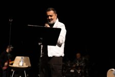 Потрясающий первый концерт Эльчина Азизова в Баку - море позитива, цветов и душевной атмосферы (ФОТО)