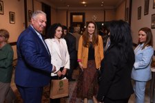 Сундуки, медальоны и украшения  - представлен проект  семьи Сардарлы (ФОТО)