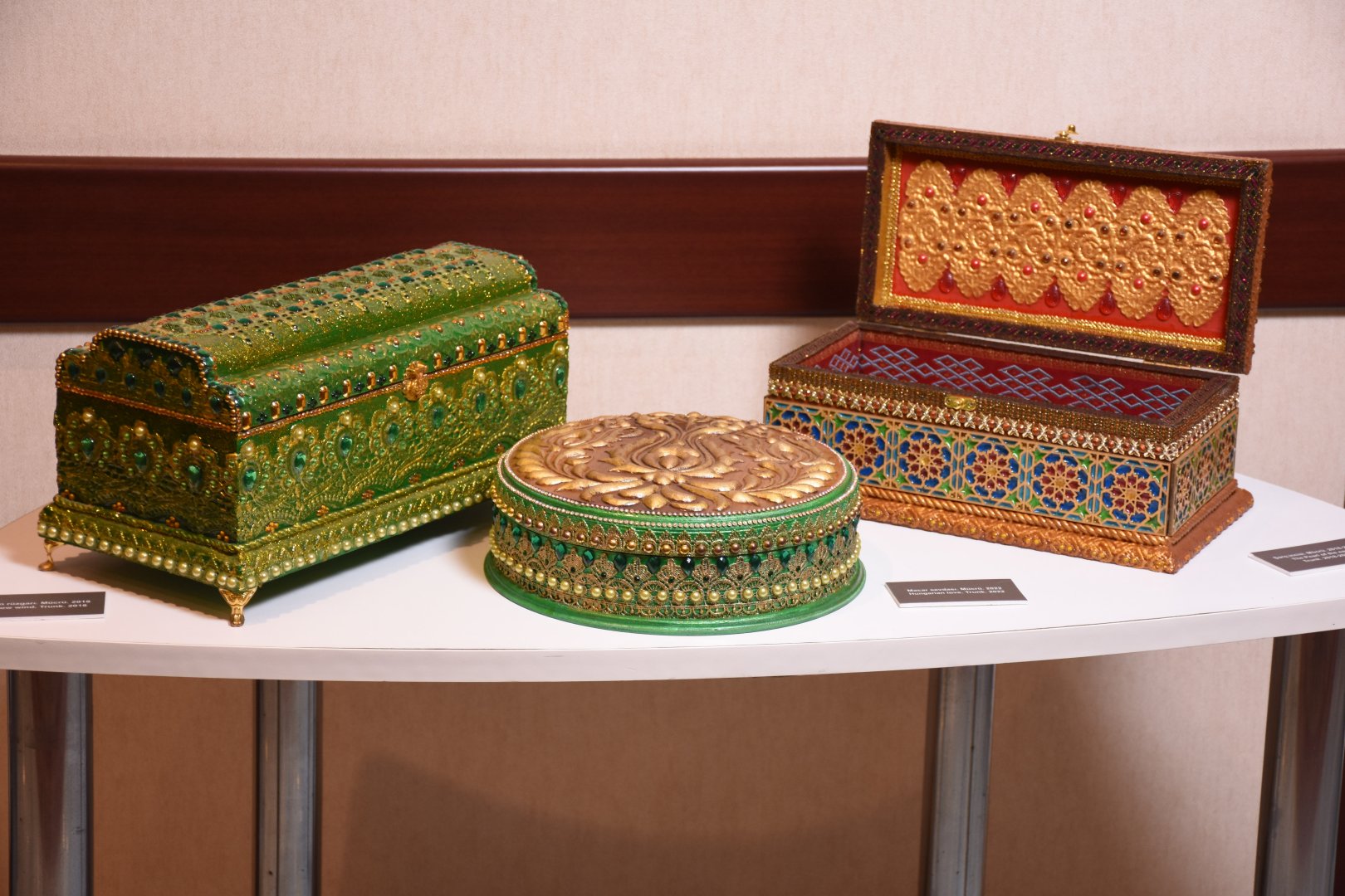 Сундуки, медальоны и украшения  - представлен проект  семьи Сардарлы (ФОТО)