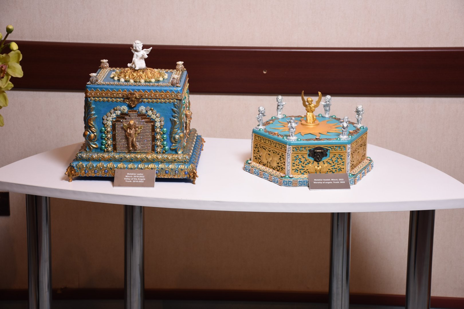 Сундуки, медальоны и украшения  - представлен проект  семьи Сардарлы (ФОТО)