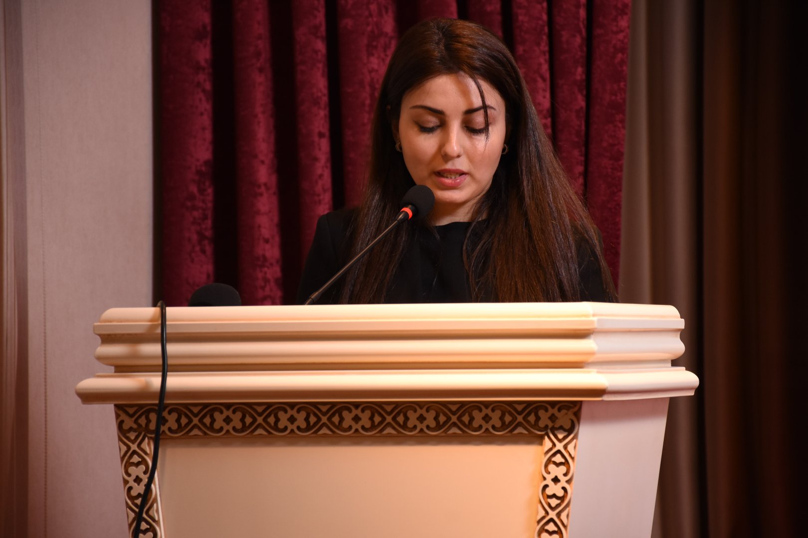 Сундуки, медальоны и украшения  - представлен проект  семьи Сардарлы (ФОТО)