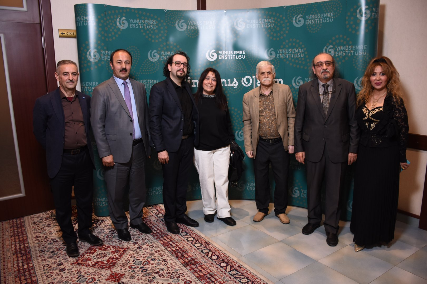 Сундуки, медальоны и украшения  - представлен проект  семьи Сардарлы (ФОТО)