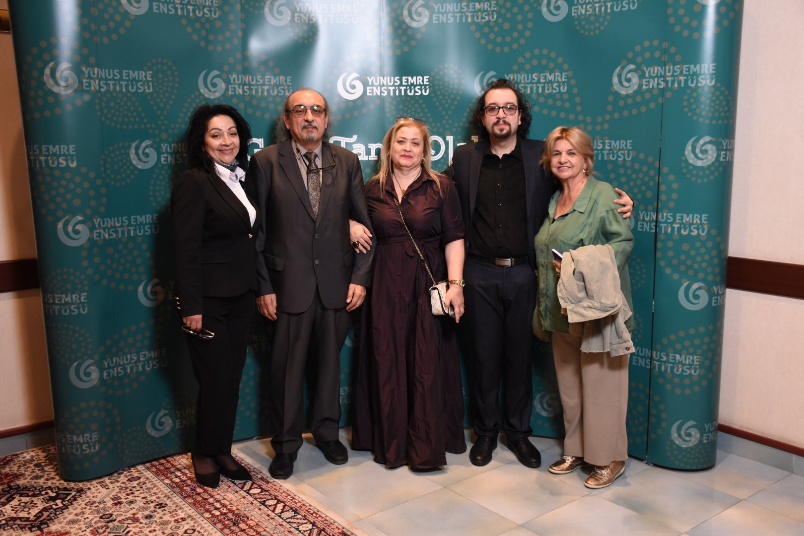 Сундуки, медальоны и украшения  - представлен проект  семьи Сардарлы (ФОТО)