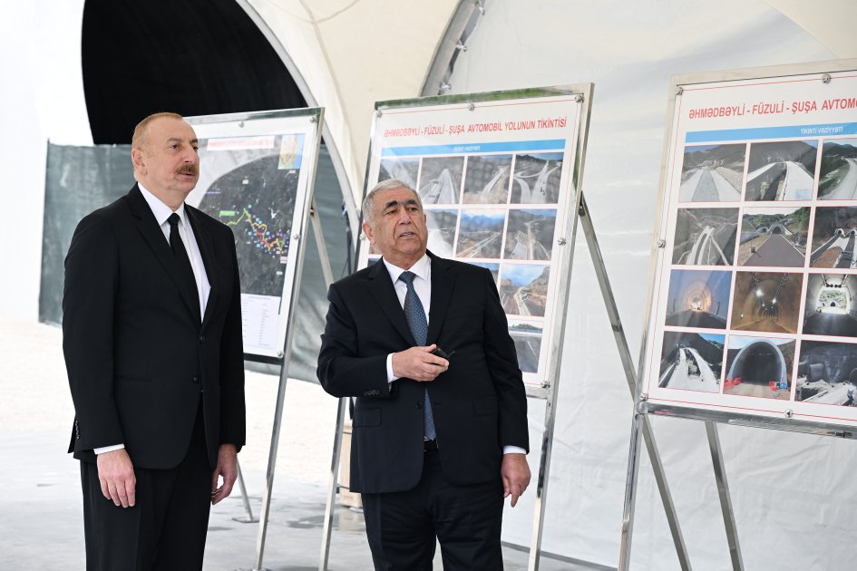 Президент Ильхам Алиев ознакомился с работами, проводимыми на автомобильной дороге Ахмедбейли-Физули-Шуша, принял участие в открытии первого тоннеля (ВИДЕО/ФОТО)