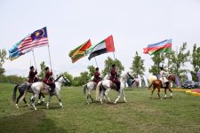 Президент Ильхам Алиев и Первая леди Мехрибан Алиева приняли участие в открытии VII Международного музыкального фестиваля «Харыбюльбюль» в Шуше (ФОТО/ВИДЕО)