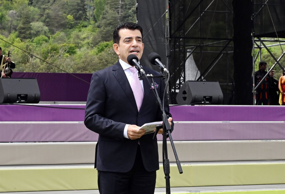 Фонд Гейдара Алиева достоин поздравлений за завоеванные за короткое время достижения - Салим бин Мухаммад аль-Малик