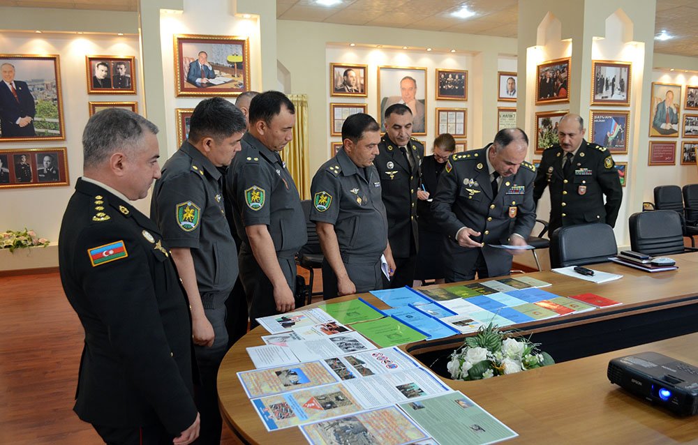 Состоялась рабочая встреча военных специалистов Азербайджана и Узбекистана (ФОТО)