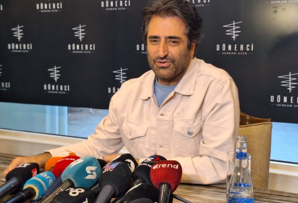 Звезда турецкой эстрады и кино Махсун Кырмызыгюль в Баку: Хотел бы снять фильм о Гаджи Зейналабдине Тагиеве (ФОТО)