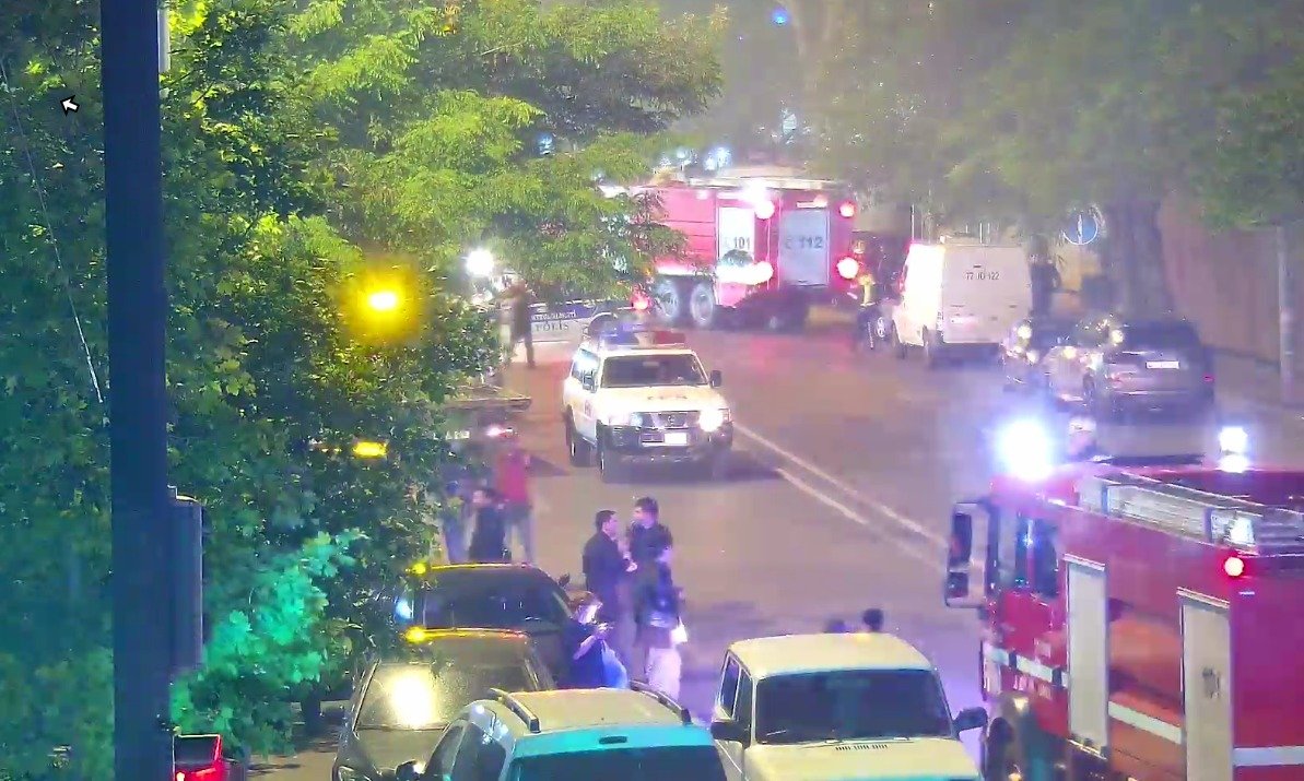 Новые кадры с места сильного пожара в Баку (ФОТО/ВИДЕО)