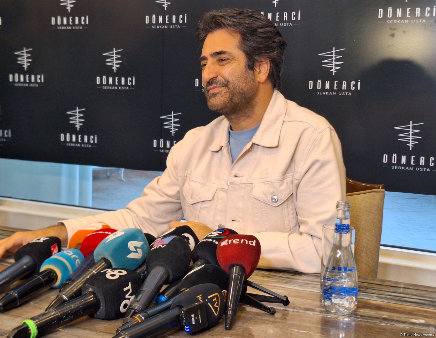 Звезда турецкой эстрады и кино Махсун Кырмызыгюль в Баку: Хотел бы снять фильм о Гаджи Зейналабдине Тагиеве (ФОТО)