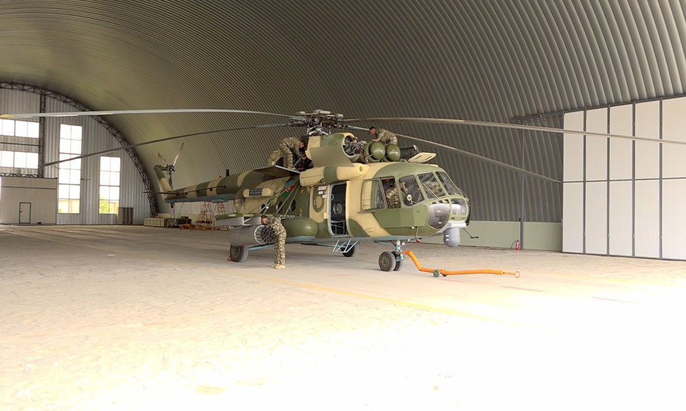 В Отдельной общевойсковой армии Азербайджана выполняется сезонное обслуживание всех видов вооружения и техники (ФОТО)