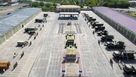 В Отдельной общевойсковой армии Азербайджана выполняется сезонное обслуживание всех видов вооружения и техники (ФОТО)