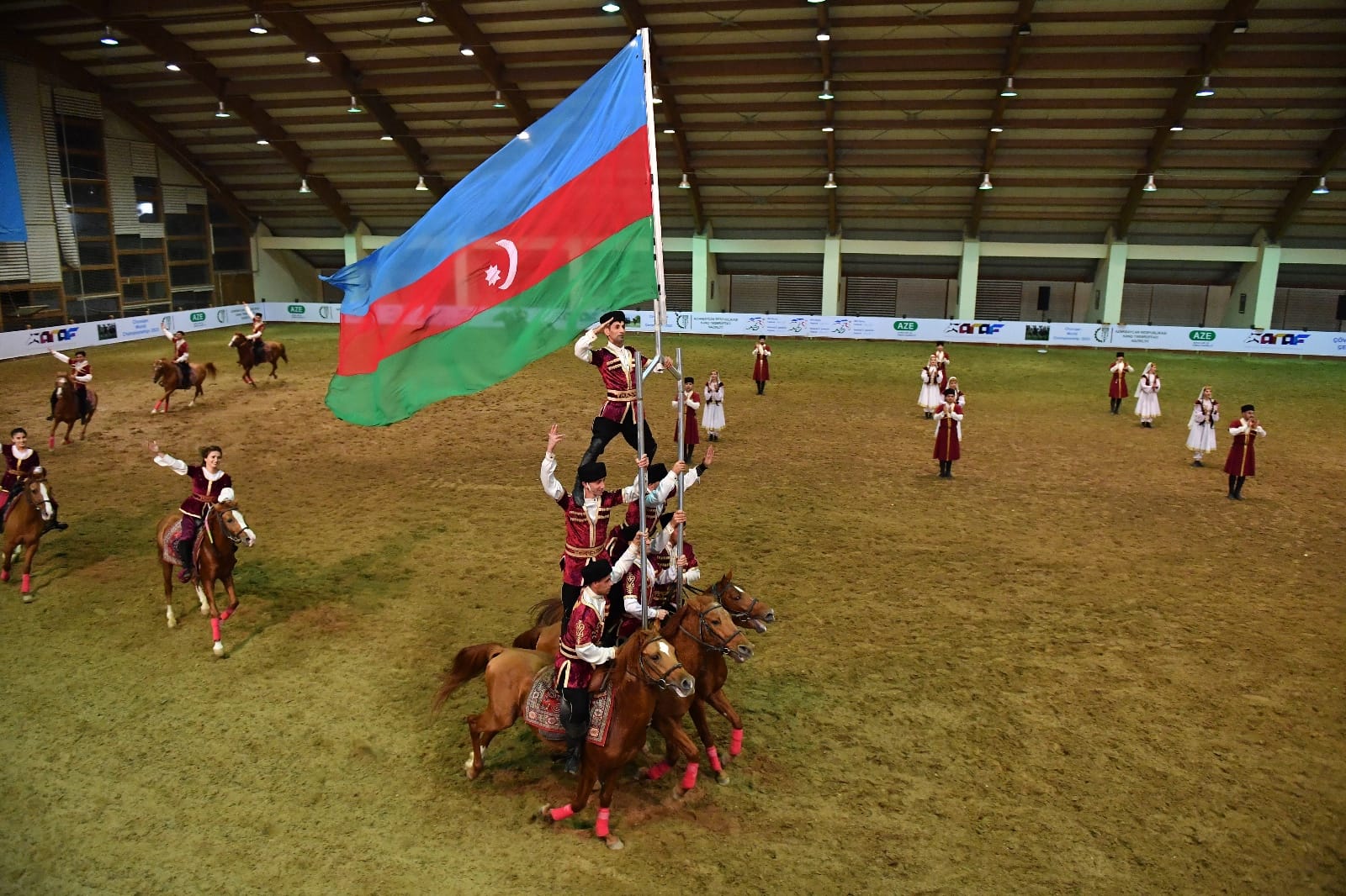 В Азербайджане стартует Профессиональная лига по човгану (ФОТО)