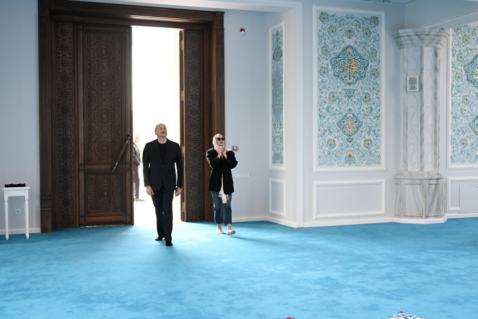 Президент Ильхам Алиев и Первая леди Мехрибан Алиева приняли участие в открытии Зангиланской мечети (ФОТО/ВИДЕО)