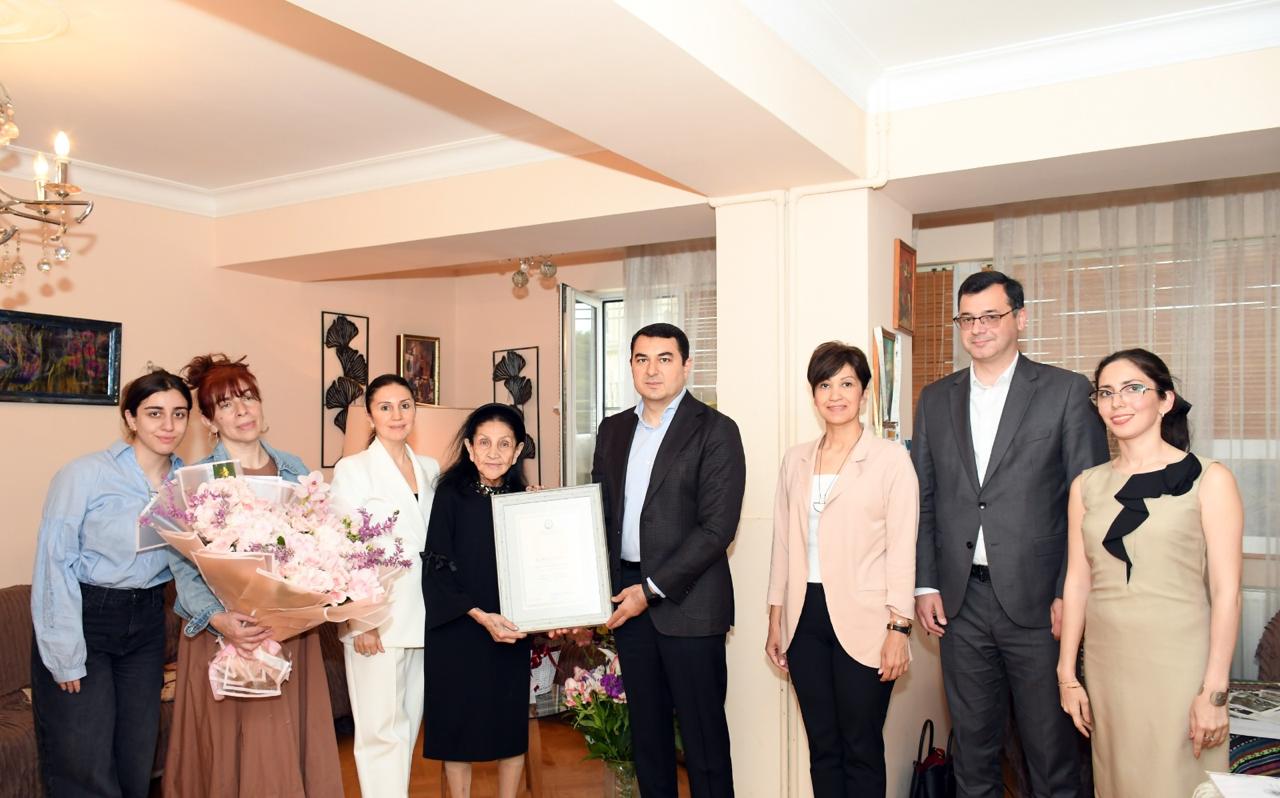 В гостях у легендарной  танцовщицы Розы Джалиловой, отметившей 95-летие (ФОТО)