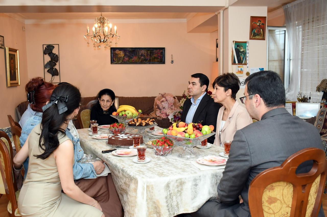 В гостях у легендарной  танцовщицы Розы Джалиловой, отметившей 95-летие (ФОТО)