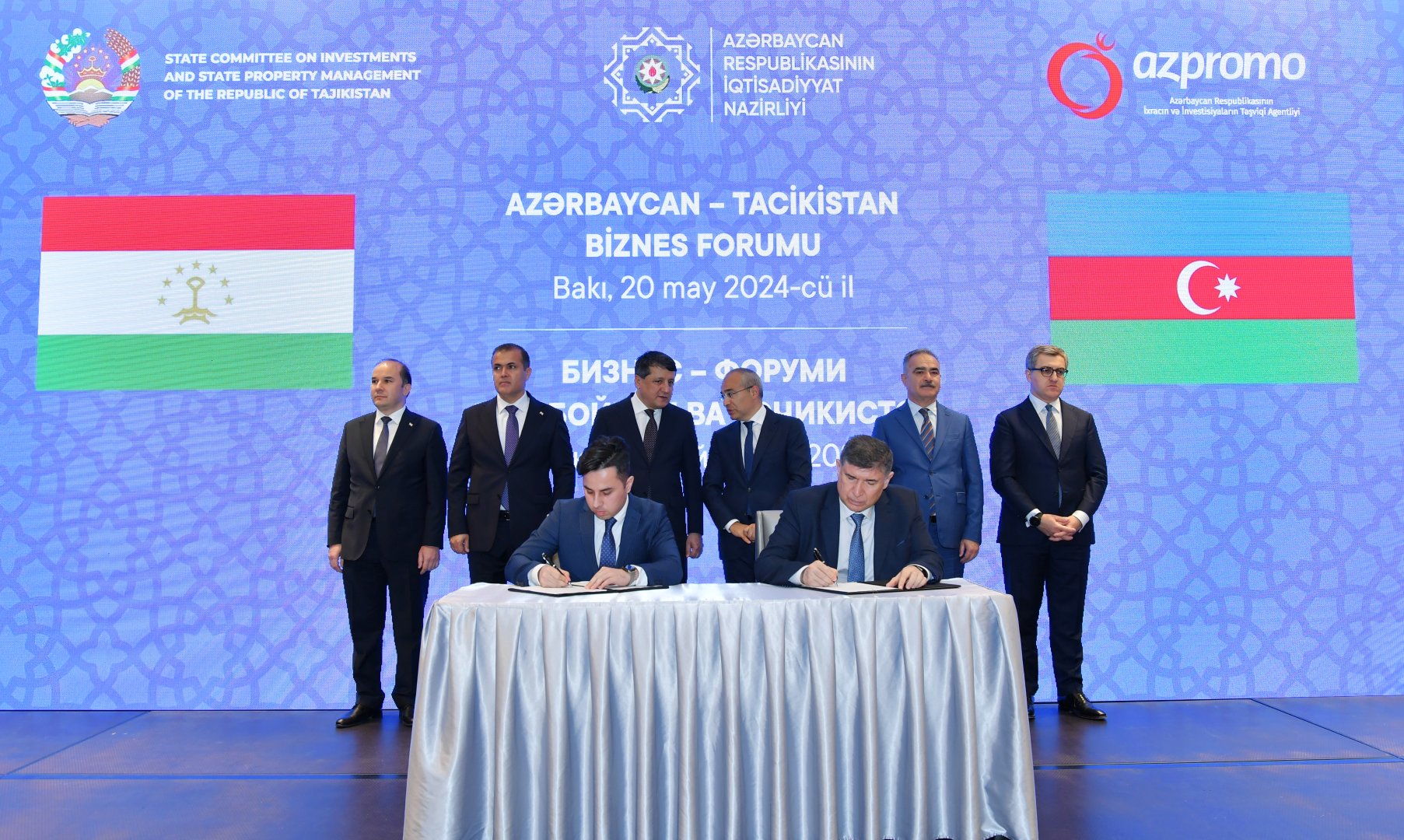 Таджикистан и Азербайджан подписали ряд документов о сотрудничестве (ФОТО)