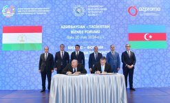 Таджикистан и Азербайджан подписали ряд документов о сотрудничестве (ФОТО)