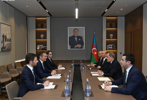 Глава МИД Азербайджана принял нового посла Италии