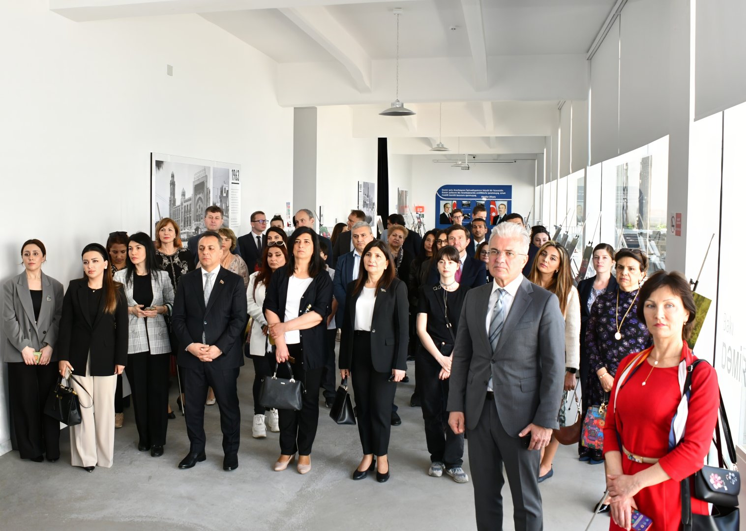 Из Чехии в Азербайджан по красочным железным дорогам (ФОТО)