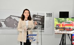 Из Чехии в Азербайджан по красочным железным дорогам (ФОТО)