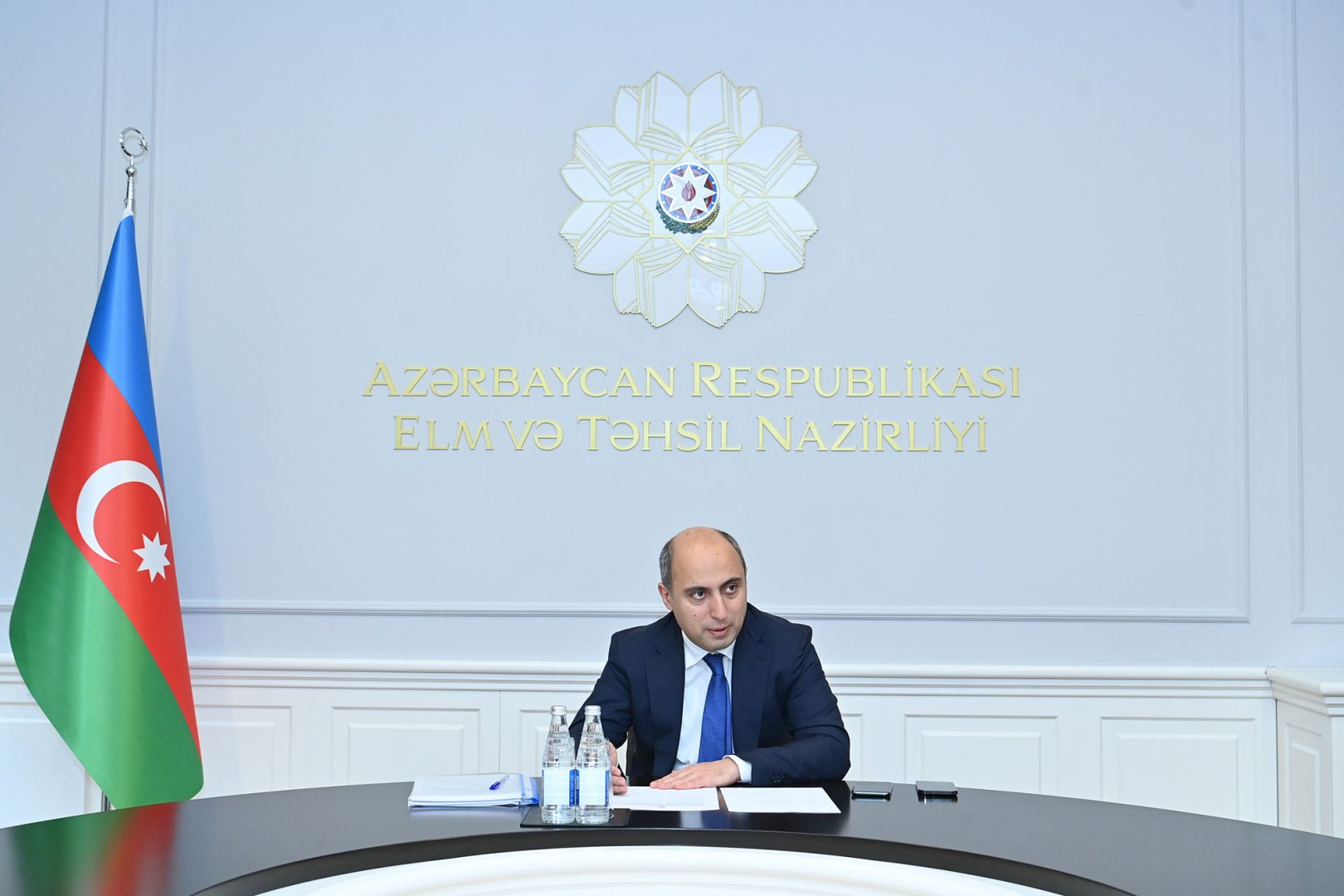 Ректор Карабахского университета представлен коллективу минобразования Азербайджана (ФОТО)