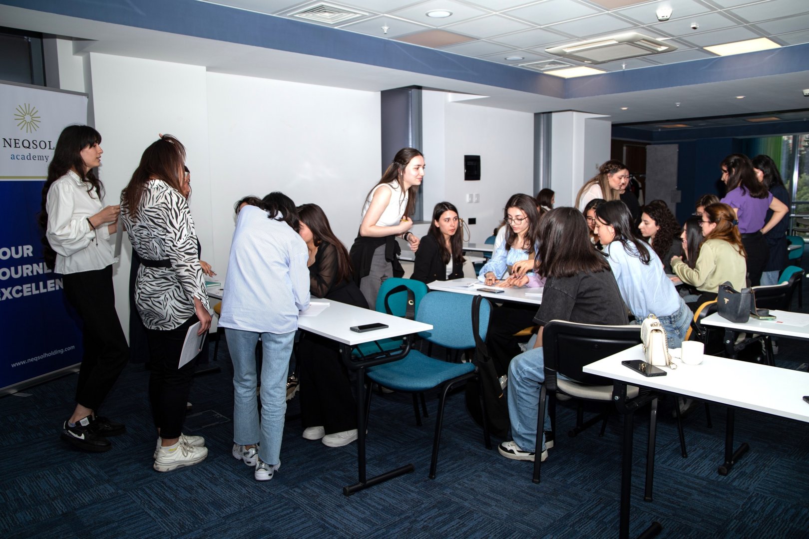 NEQSOL Holding провел очередной тренинг для участников стипендиальной программы Parla